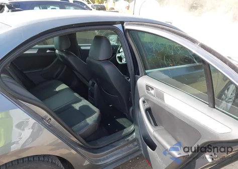 2013 Volkswagen Jetta Gli from USA, damaged, VIN 3VW4S7AJ5DM285385